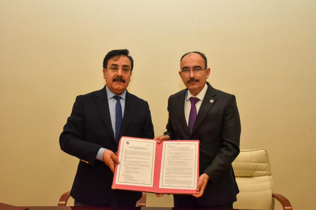 Üniversitemiz ile Çalışma ve İş Kurumu İl Müdürlüğü Arasında İş Birliği Protokolü İmzalandı